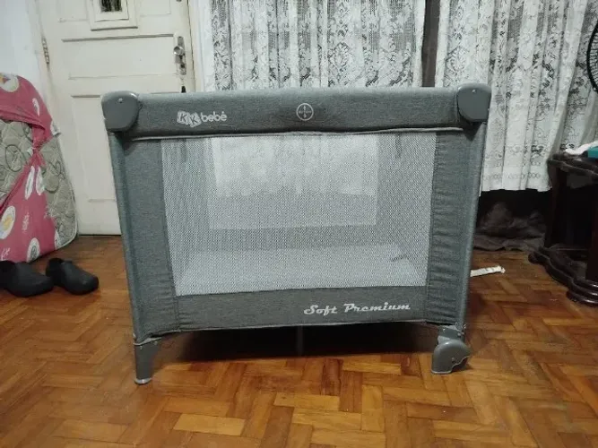 Berço Chiqueirinho KKBebê Soft Premium com Mosquiteiro e Bolsa de Transporte