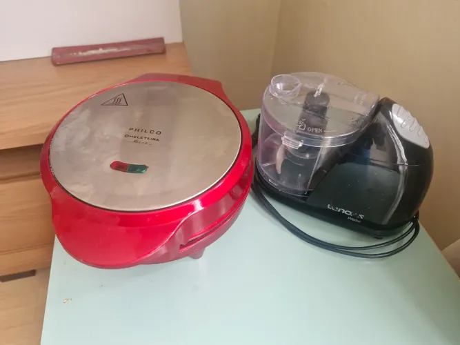 Vendo omeleteira e mini processador 