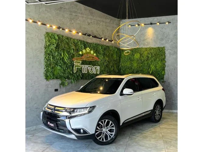 Mitsubishi Outlander 2.0 16V 160cv Aut. 2018