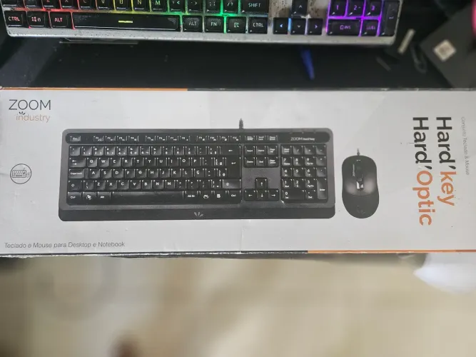 Kit teclado e mouse com fio
