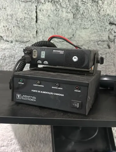 Rádio Comunicador Móvel Motorola EM200