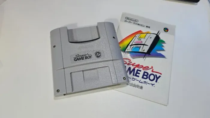 Adaptador Super Game Boy SNES Super Famicom com manual de instruções (Super Nintendo)