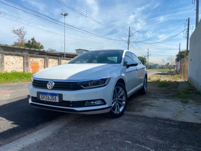 Volkswagen Passat Highline 2.0 TSI 220cv Tip. 2018