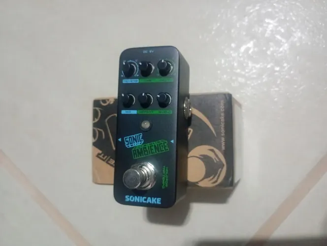 Pedal sonicake Sonic ambience com tap tempo