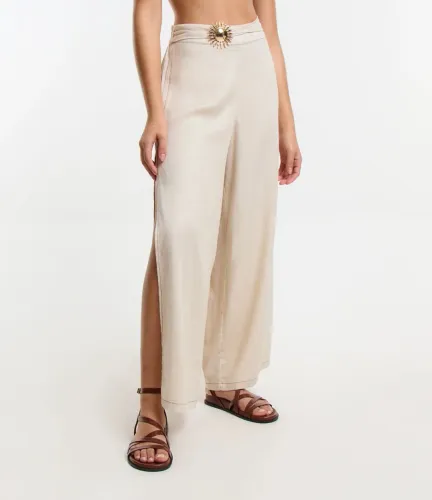 Calça saída de praia