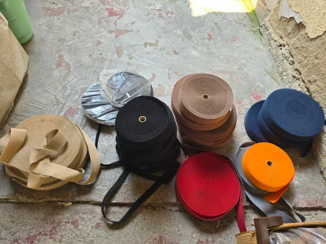 Lote 22 rolos de elástico chato para costura - vários cores
