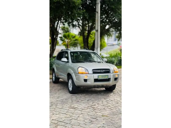 Hyundai Tucson 2.0 16V Mec. 2012