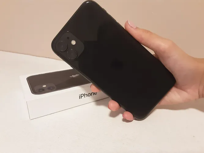 iPhone 11 - 64gb