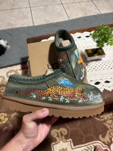 Palace x Ugg 