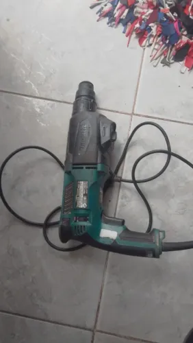 Vendo esse martelete da marca Makita