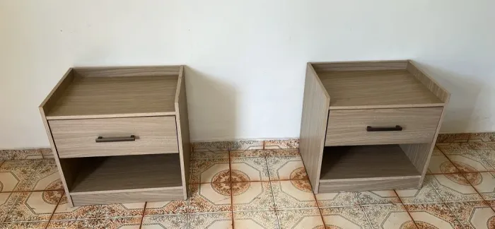 Mesa de cabeceira