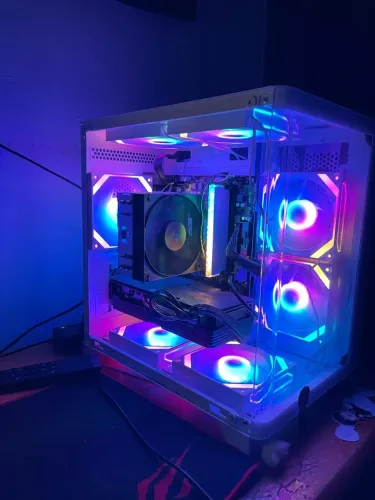 PC GAMER Ryzen 5 5600X + RX 5700 XT + SSD 1TB + KIT GAM
