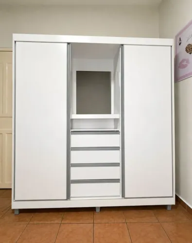 GUARDA ROUPA NOVO