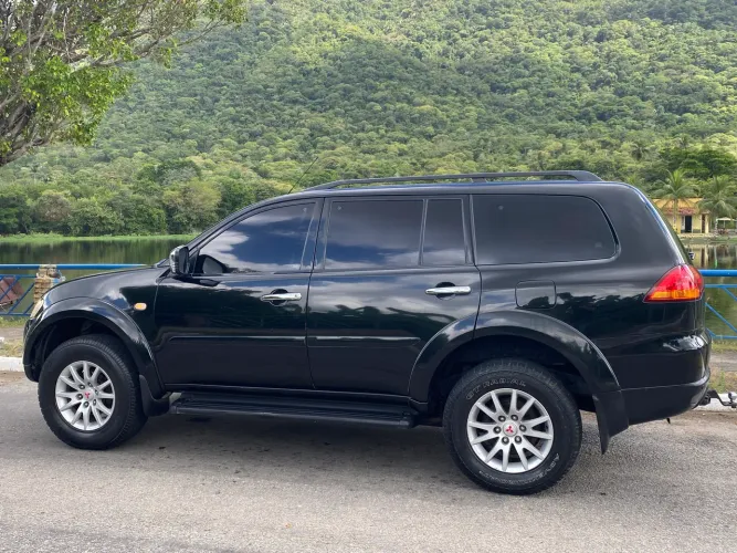Mitsubishi Pajero Dakar 3.2 4X4 T.i. Dies. 5P Aut. 2010