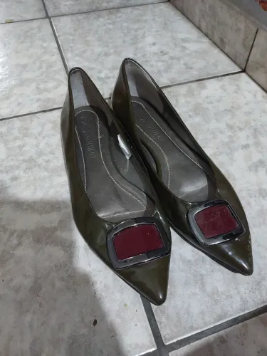 Sapato Tamanho 37