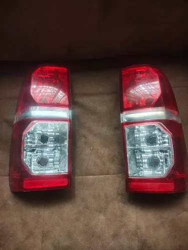 Par de Lanternas traseiras Hilux 2.7 2014 a 2016