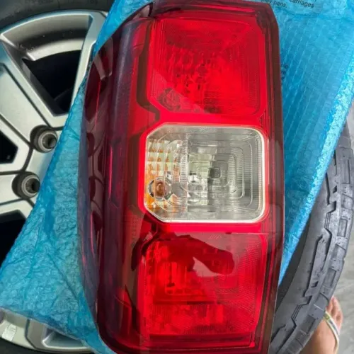 Par de Lanternas Traseiras Nova FORD RANGER 2024-2026 ORIGINAL