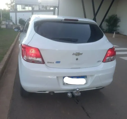 Chevrolet Onix JOY Hatch 1.0 8V Flex Mec. 4P 2018