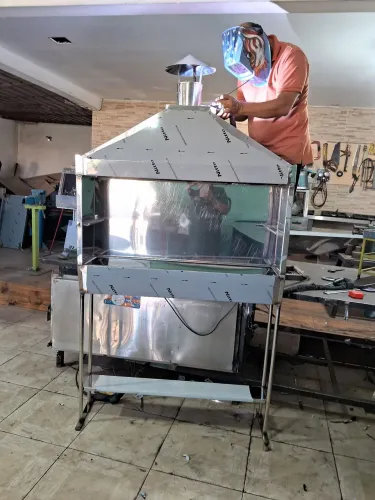 Churrasqueira pra espetinho Medidas 1000x300x2500