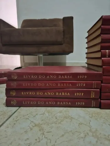Coleção Completa Enciclopédia Barsa e Livro do Ano +40 exemplares