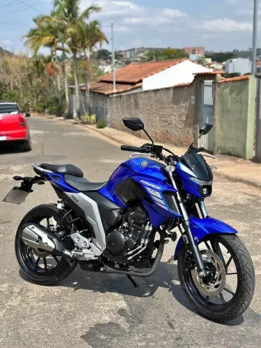 FZ25 Fazer 2023 revisada