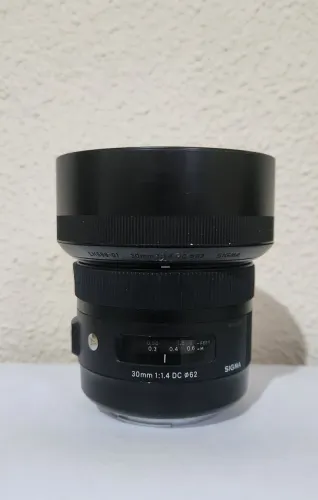 Lente Sigma Art 30mm 1.4 para Canon