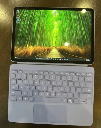 2025 Microsoft Surface Pro 12" Snapdragon X Plus 16/512gb