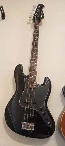 Contra baixo Eagle Series