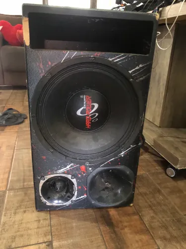 Vendo caixa trio 