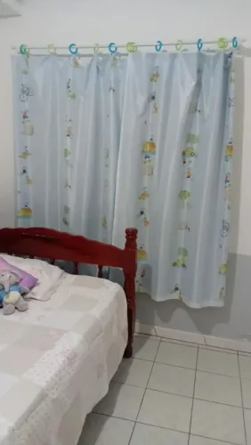 Cortina para quarto de menino