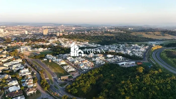 Três Lotes Comerciais à Venda no Reserva Saint Paul Itu/SP