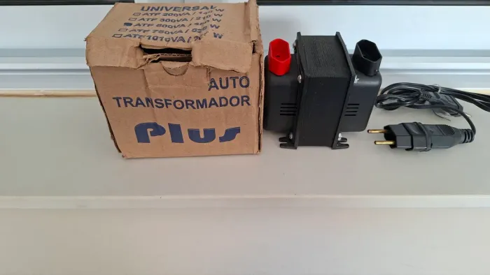 Transformador de energia 110/220 ou 220/110 