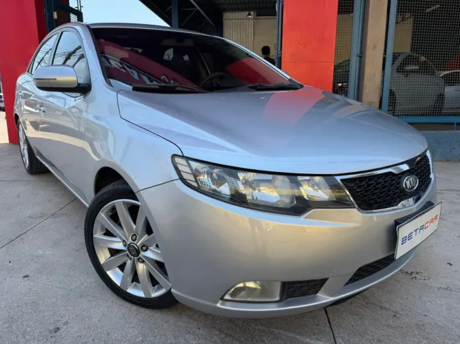 Kia Motors Cerato 1.6 16V Aut. 2013