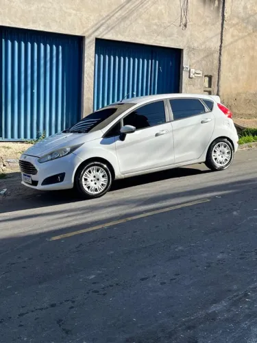 Ford Fiesta 1.5 16V Flex Mec. 5P 2016