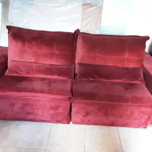 Sofá 4 lugares reclinável vermelho escuro