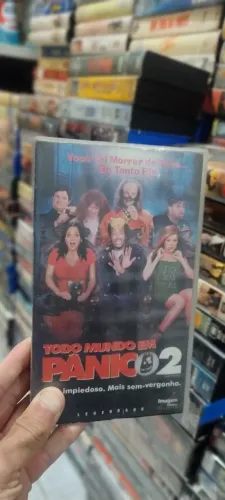 VHS todo mundo em Pânico 2 