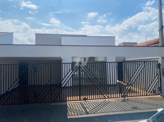 Casa para locação residencial ou comercial no bairro Nova Piracicaba em Piracicaba/SP