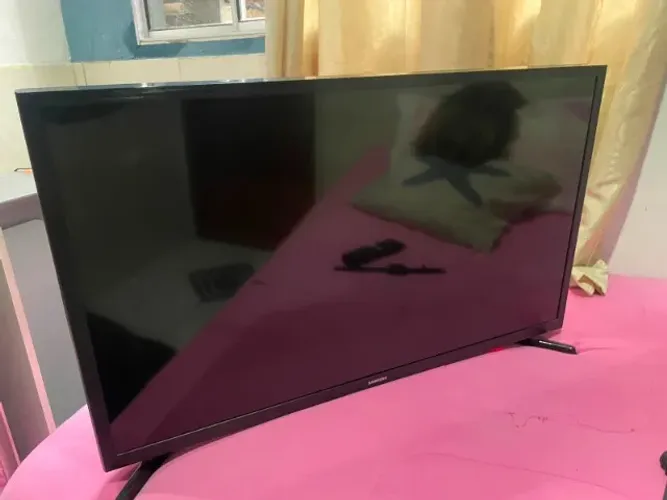Smart TV Samsung 32 T4300 HDR - Excelente Estado