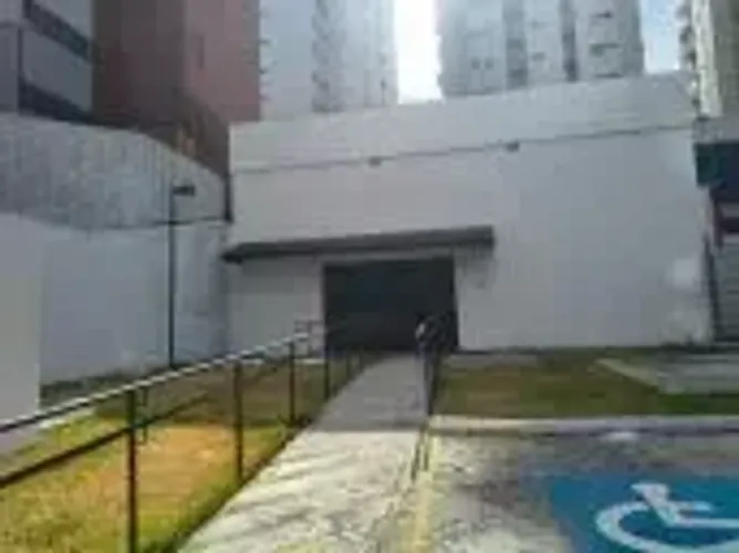 O PONTO COMERCIAL QUE O SEU NEGÓCIO MERECE EM SETÚBAL