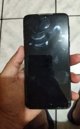 Moto G8 (Para Retirada de Peças ou Conserto) - Tela Apagada