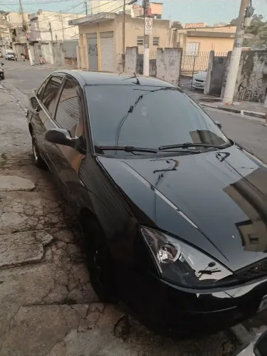 Ford Focus Sedan 1.8 16V 115cv 4P 2004