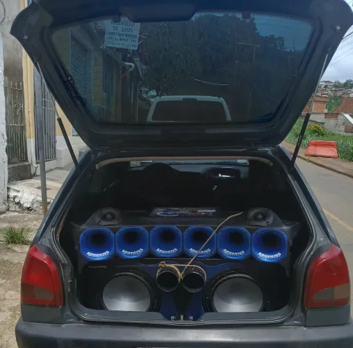 Som automotivo aceita cartão