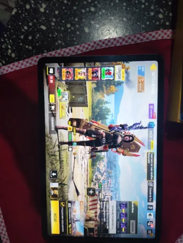 poco ped tablet vendo ou troco por celular 