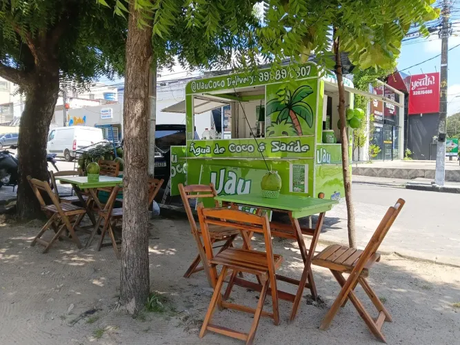 Negócio montado, só vim ganhar dinheiro, treiler Água de Coco, bem localizado, novo.