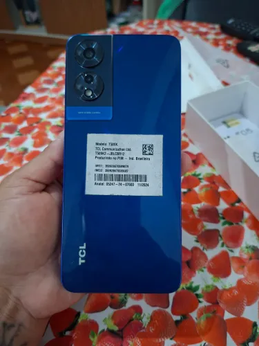 Celular tcl