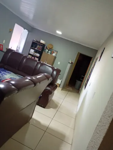 Ótima Casa na parte alta do Jardim São Gabriel,2 quartos, suíte, garagem, área de serviço,