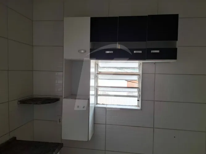 Casa de três cômodos, travessa da Av do Guacá Zona Norte