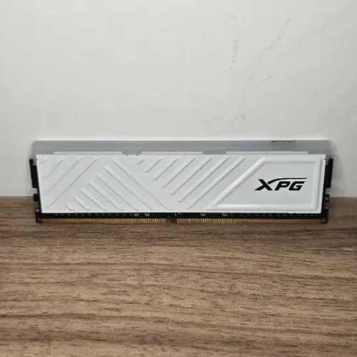 16GB Memória RAM XPG RGB Branca White Spectrix D35G CL16