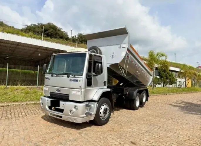 ford cargo 2428 6x2 2011 caçamba 12m