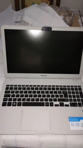 Notebook Samsung Conservado + Carregador Original + Mouse de Brinde (Com Manual)